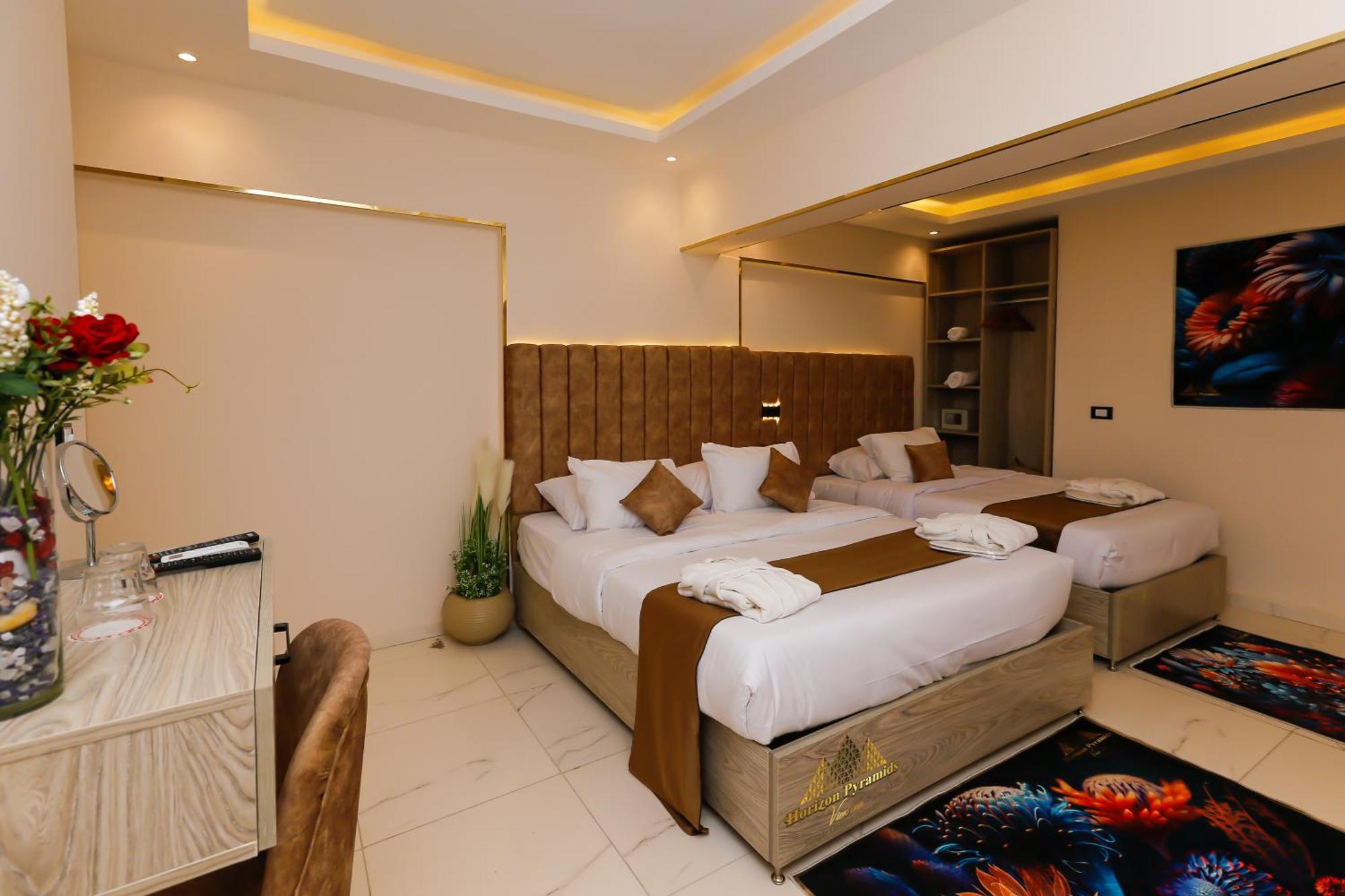 Horizon Pyramid View Inn Kafrat al Jabal Exterior photo